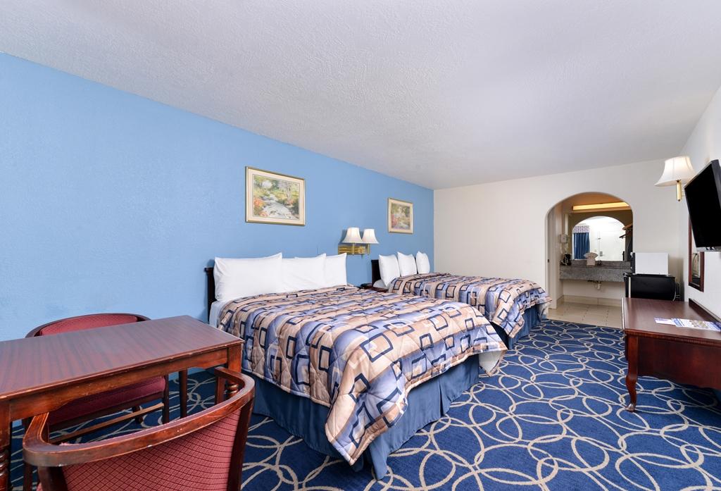 Americas Best Value Inn And Suites Houston/Northwest Brookhollow Habitación foto